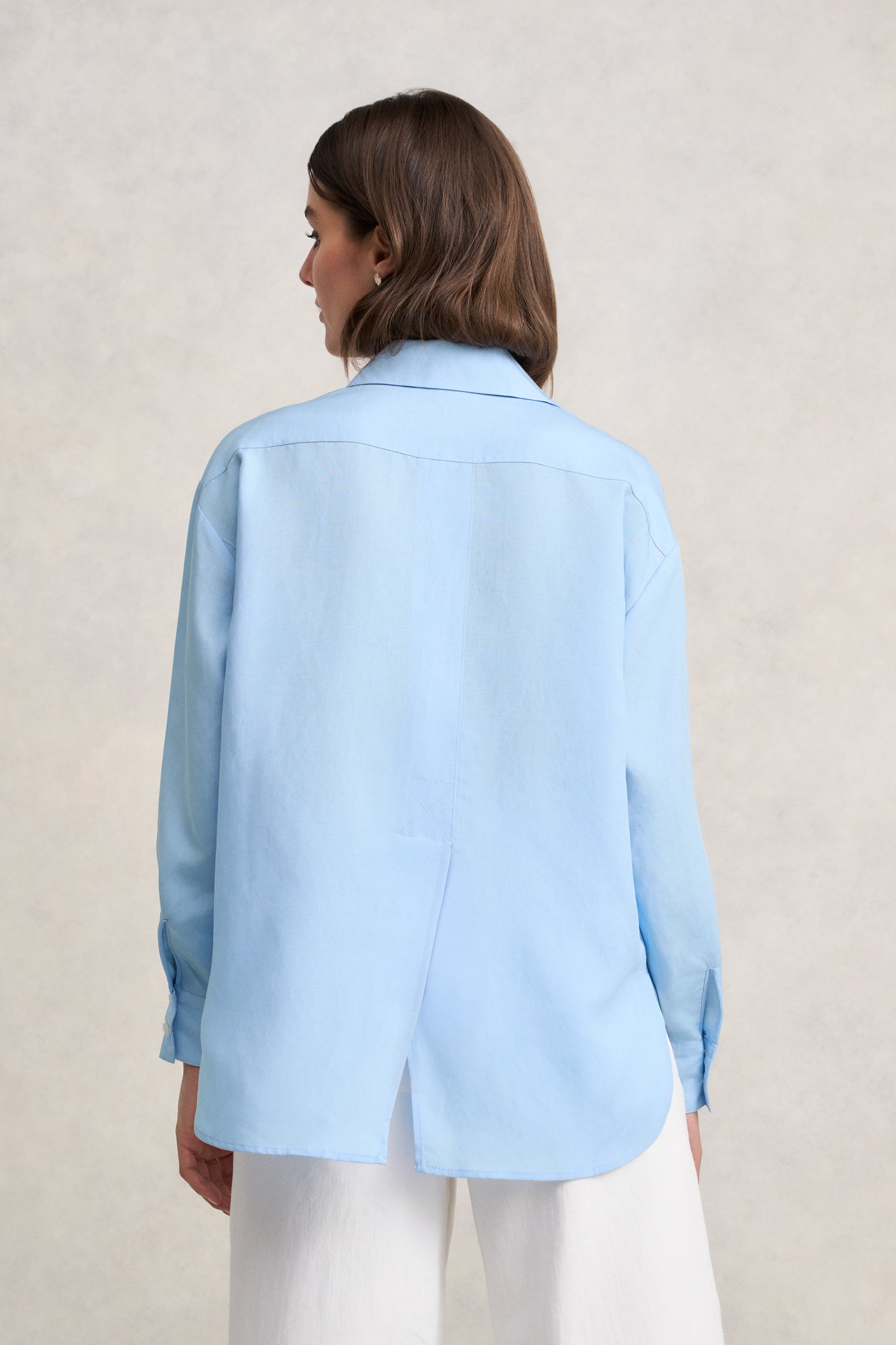 Split Back Relaxed Fit Shirt - Airey Blue - Image 4