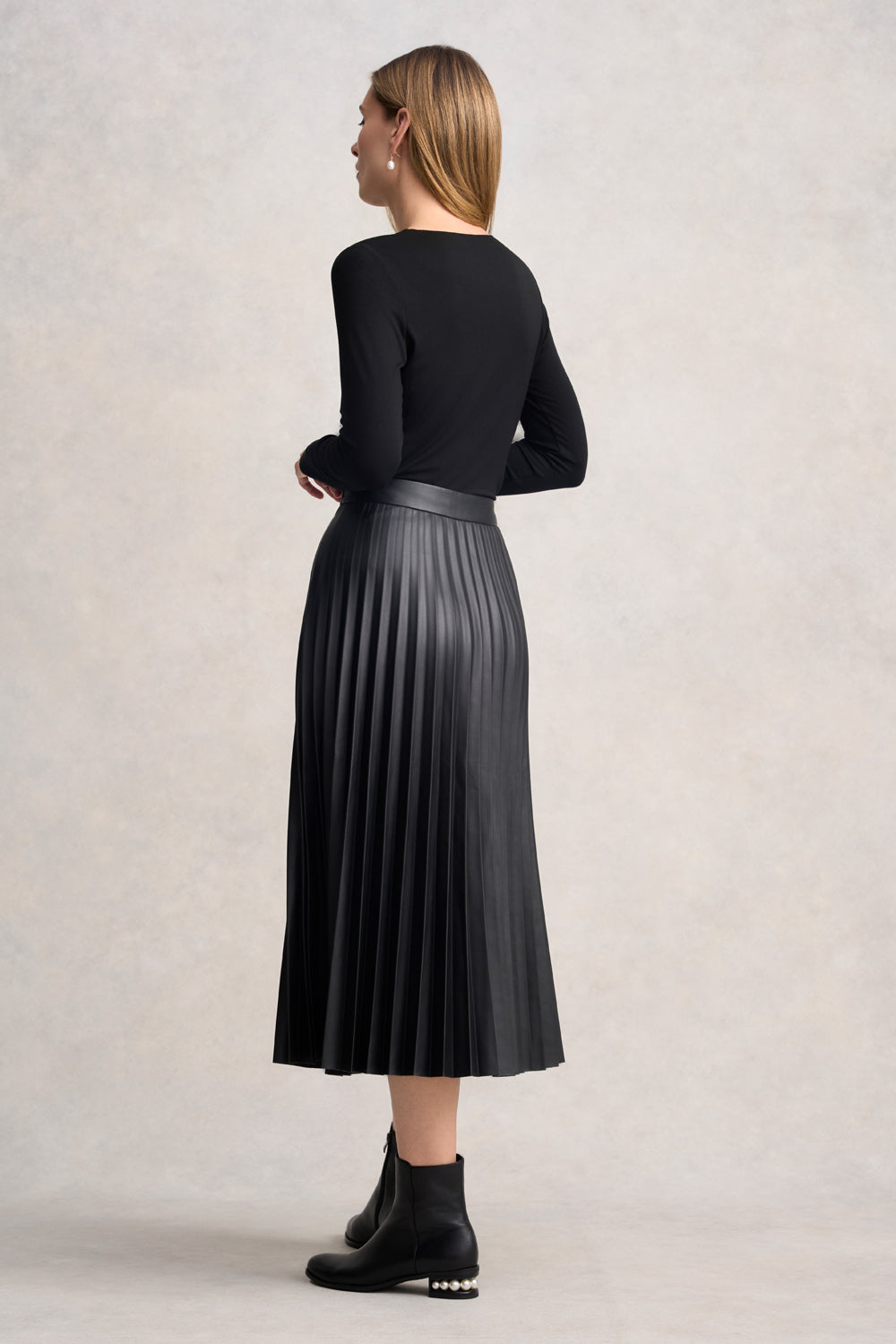 Pleated Faux Leather Skirt - Black - Image 5