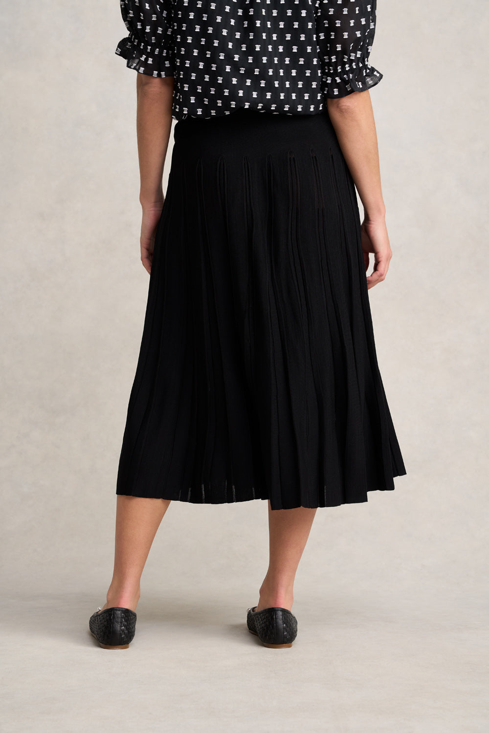 Pleated Knit Skirt ?C Black - Image 5