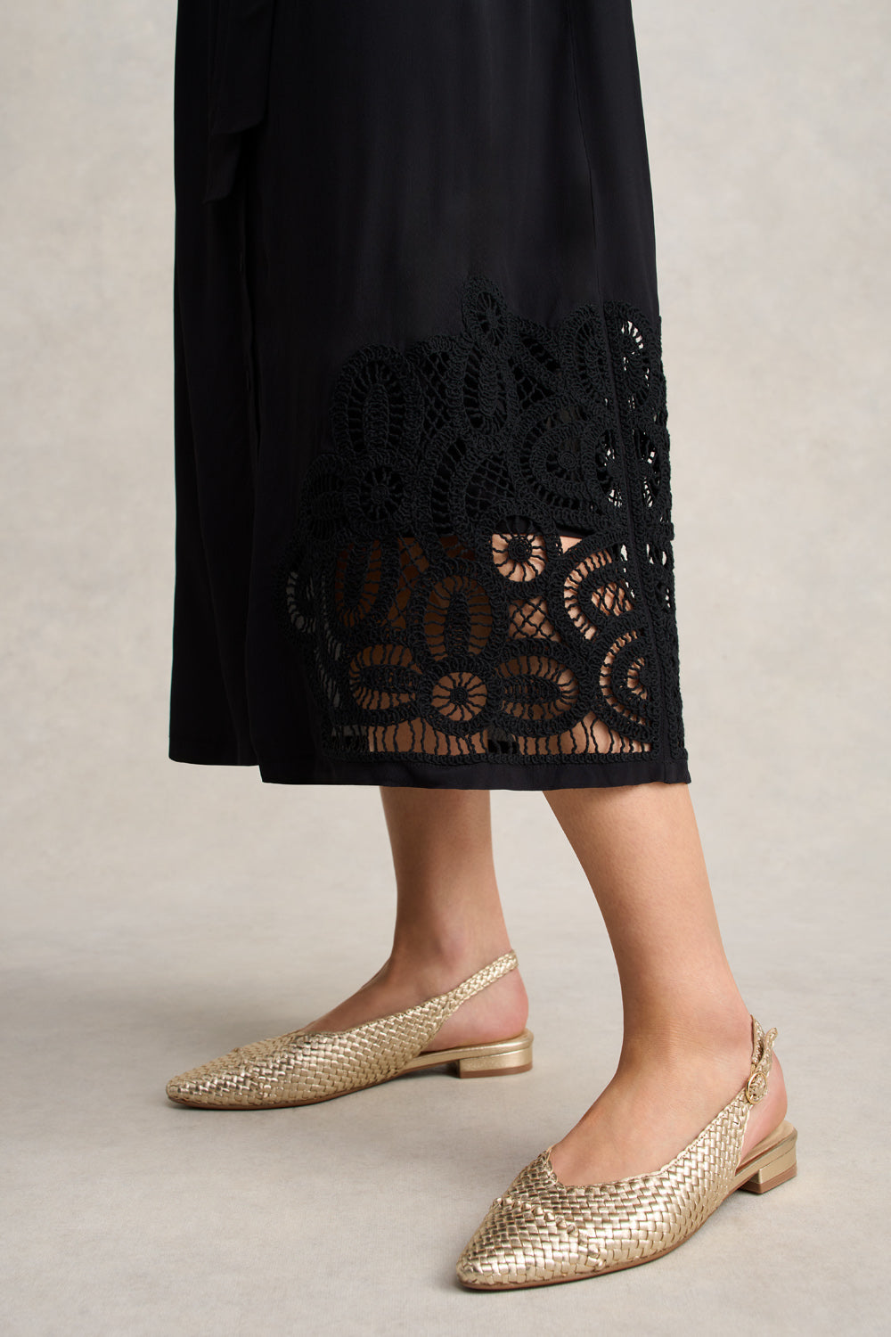 Lace Insert Dress ?C Black - Image 4